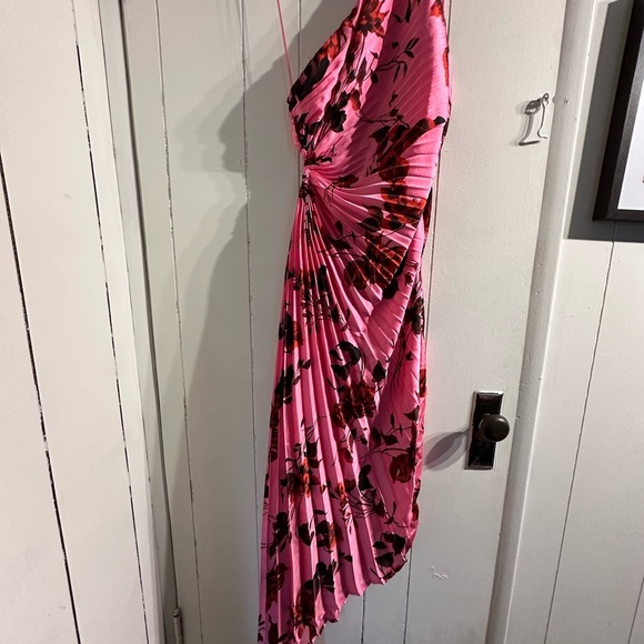 AKIRA Elegant Pink Floral One-Shoulder Dress - Picture 4 of 5